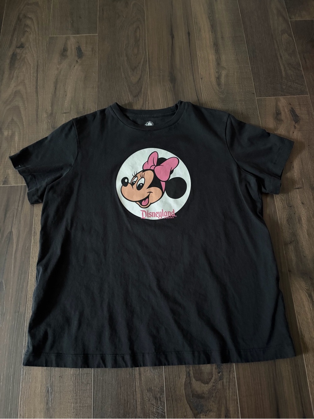 Disneyland Minnie Mouse Black Tee with Pink Bow Graphic